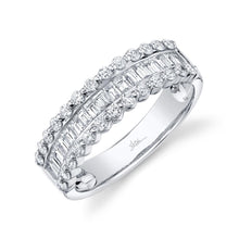 Load image into Gallery viewer, 0.93CT DIAMOND BAGUETTE BAND
