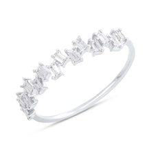 Load image into Gallery viewer, 0.31CT DIAMOND BAGUETTE RING
