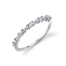 Load image into Gallery viewer, 0.25CT DIAMOND BAGUETTE BAND
